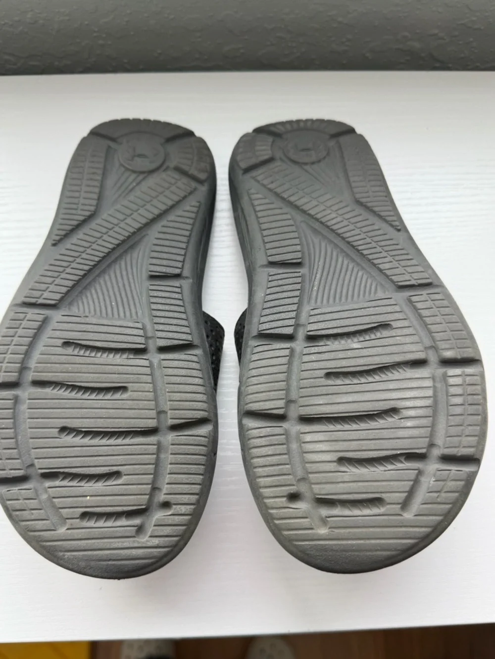 Under Armour Unite VI Adjustable Slide Sandals Black White Youth 3Y